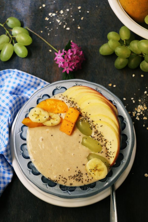 Oats Banana Smoothie Bowl Recipe